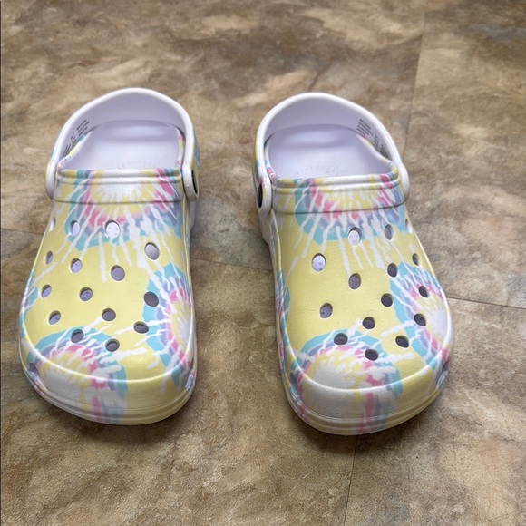 Colorful Clogs - Picture 3 of 4